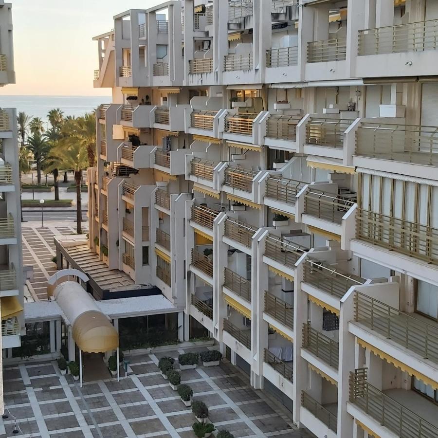 Apartamento En El Centro De Salou Eksteriør billede