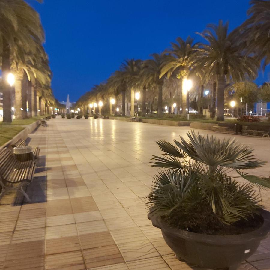 Apartamento En El Centro De Salou Eksteriør billede